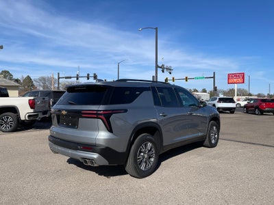 2025 Chevrolet Traverse LT