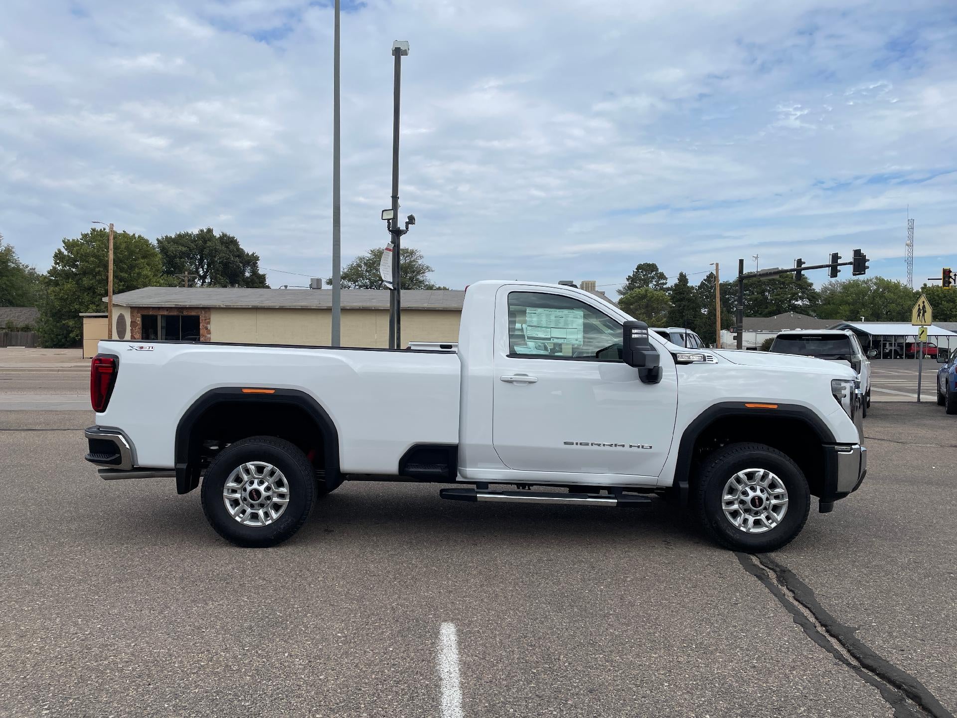 2026 GMC Sierra 2500HD SLE - Photo 6