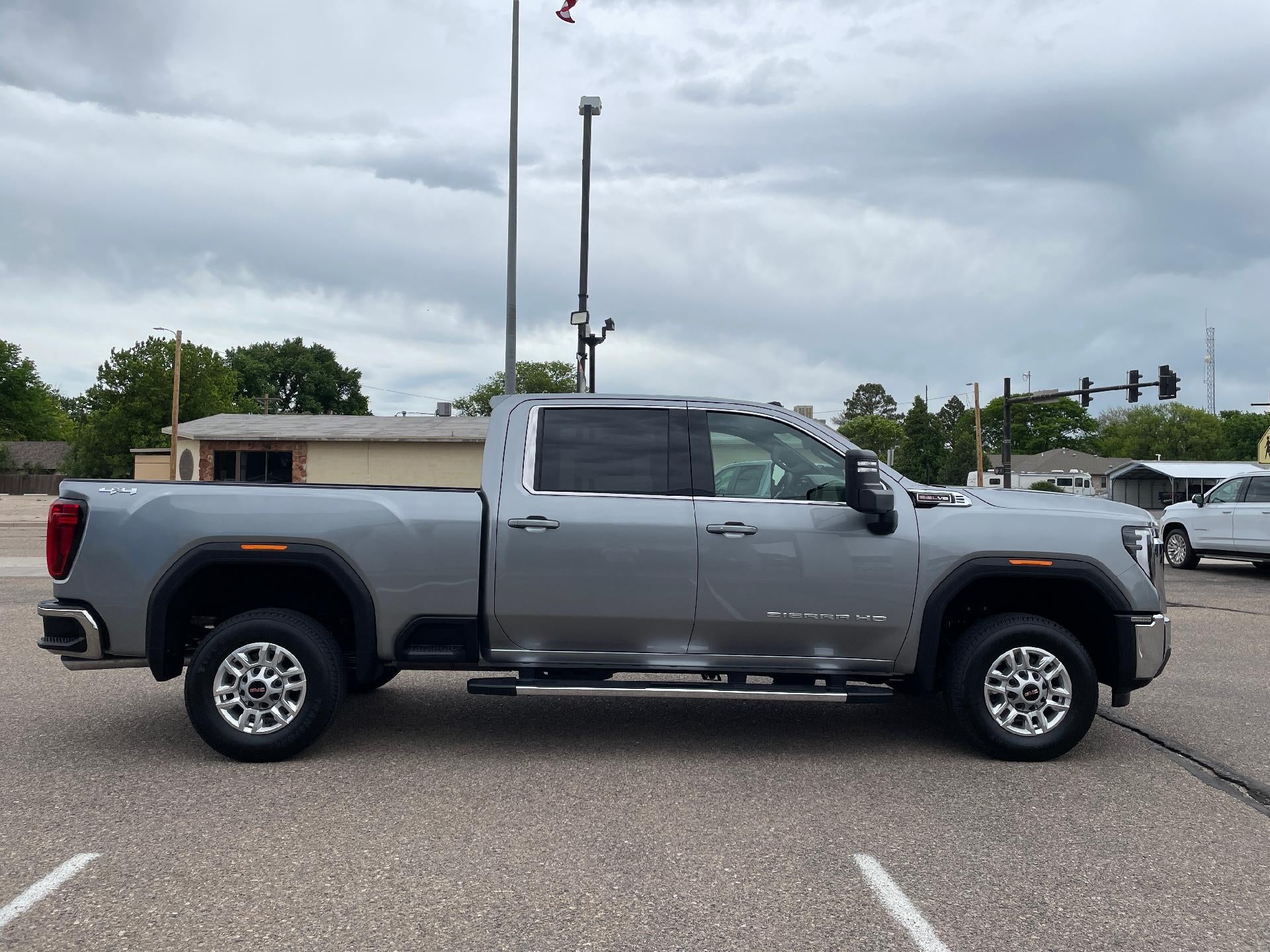 2026 GMC Sierra 2500 HD SLE