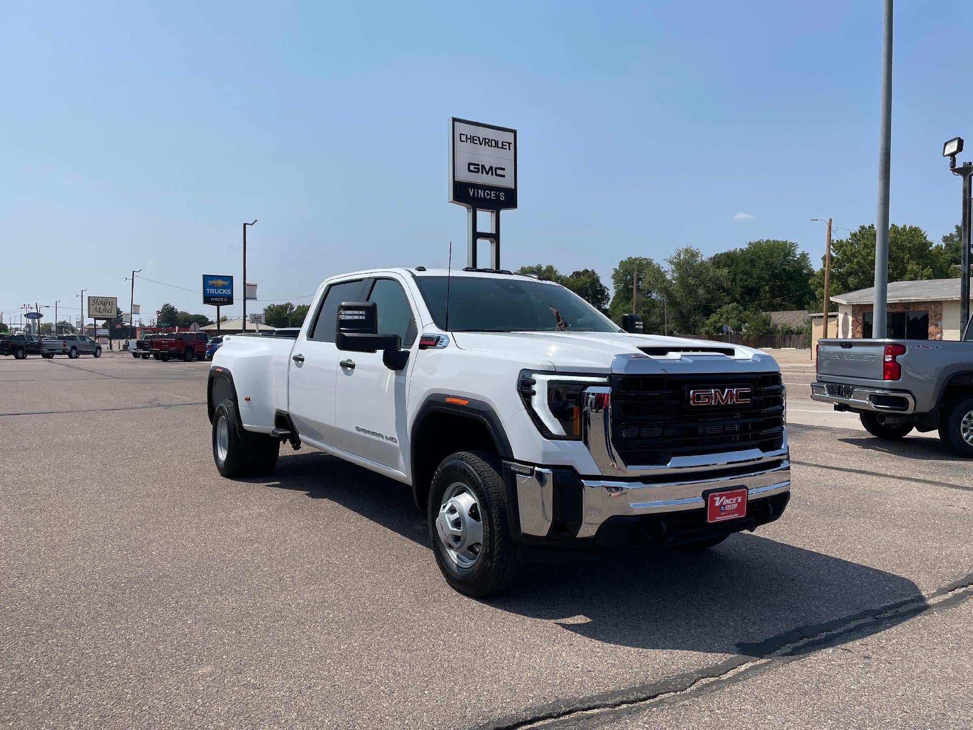 2026 GMC Sierra 3500 HD Pro DRW