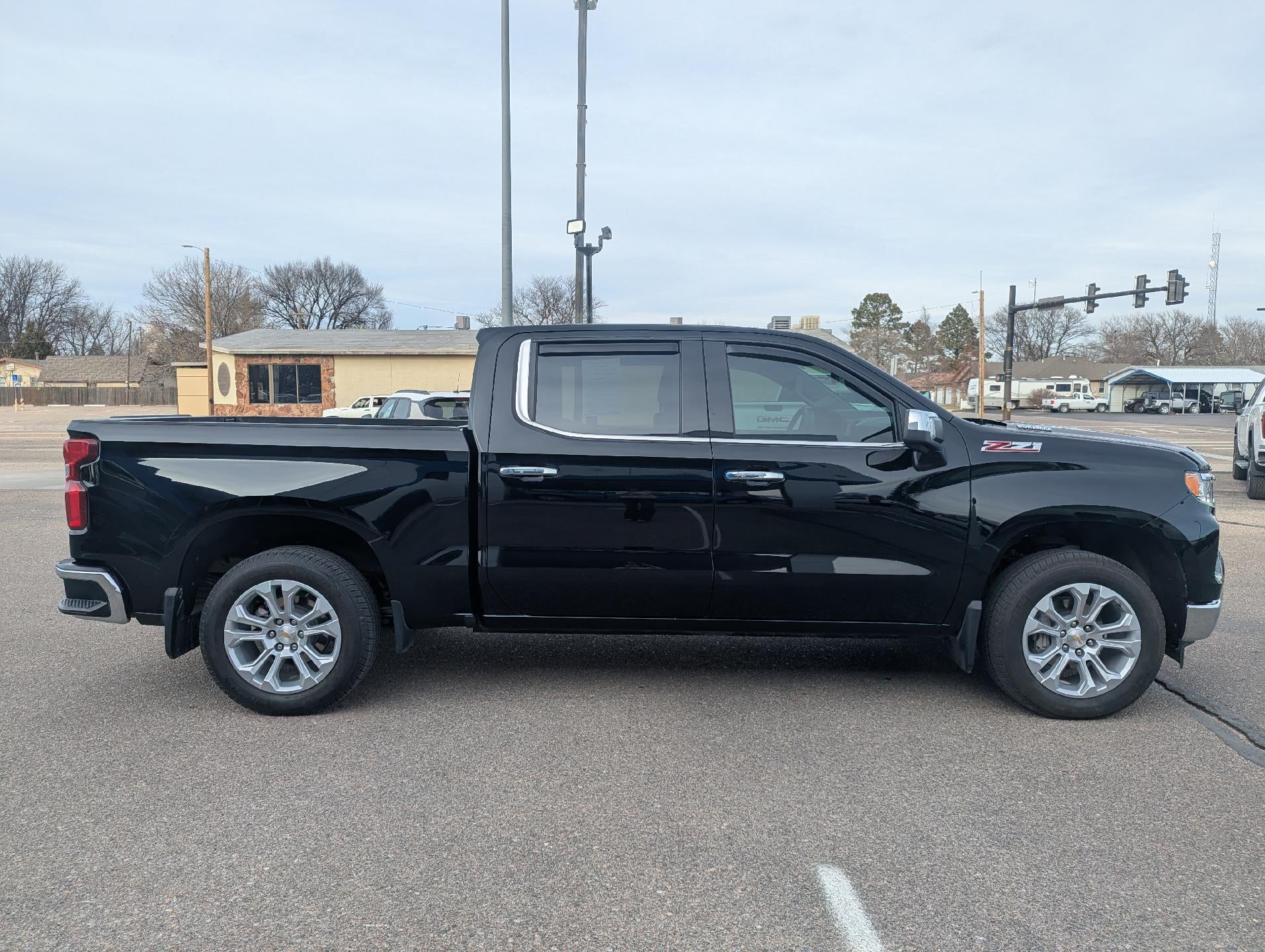 2025 Chevrolet Silverado 1500 LTZ